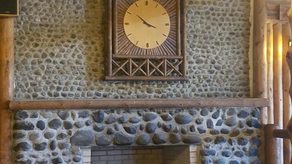 Yellowstone National Park - Lake Lodge By Big Sky Chimney